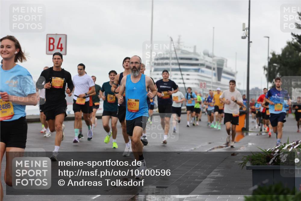 13.09.2026 - Kiel Lauf Andreas Tolksdorf http://msf.ph/oto/10400596 13.09.2026 10:58:23 Kiellinie 2486, 4, 10341, 1657, 38, 9071 meine-sportfotos.de