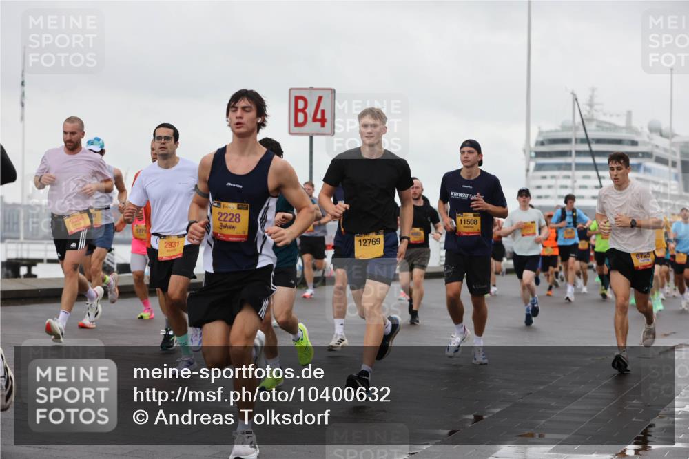 13.09.2026 - Kiel Lauf Andreas Tolksdorf http://msf.ph/oto/10400632 13.09.2026 10:58:25 Kiellinie 9368, 4, 5771, 2931, 39, 2228, 12769, 11508, 6725 meine-sportfotos.de