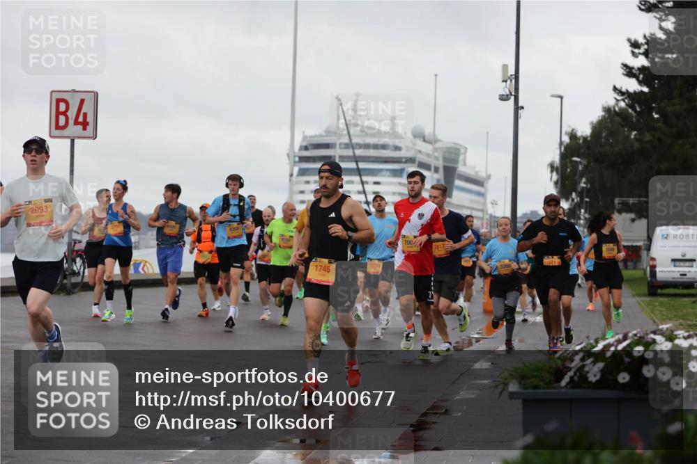 13.09.2026 - Kiel Lauf Andreas Tolksdorf http://msf.ph/oto/10400677 13.09.2026 10:58:28 Kiellinie 4, 2993, 4590, 8308, 5, 39, 11109, 1745, 700, 2817, 9419, 5266 meine-sportfotos.de