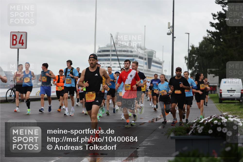 13.09.2026 - Kiel Lauf Andreas Tolksdorf http://msf.ph/oto/10400684 13.09.2026 10:58:28 Kiellinie 4, 3230, 4590, 8308, 1745, 7004, 7048 meine-sportfotos.de