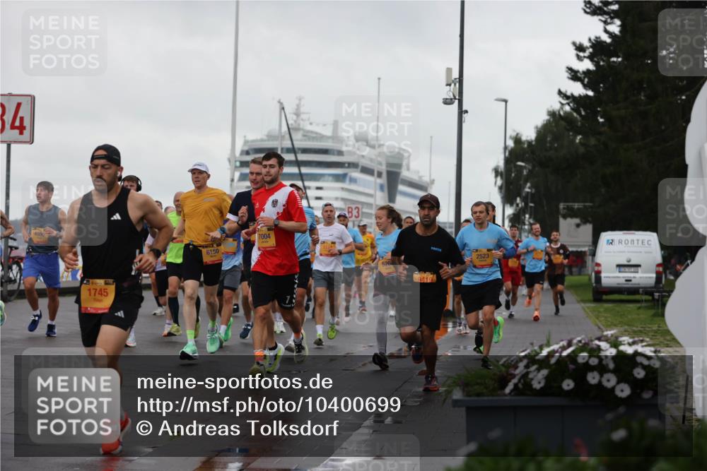13.09.2026 - Kiel Lauf Andreas Tolksdorf http://msf.ph/oto/10400699 13.09.2026 10:58:29 Kiellinie 34, 4590, 1745, 6150, 7004, 3, 526, 9419, 2523 meine-sportfotos.de
