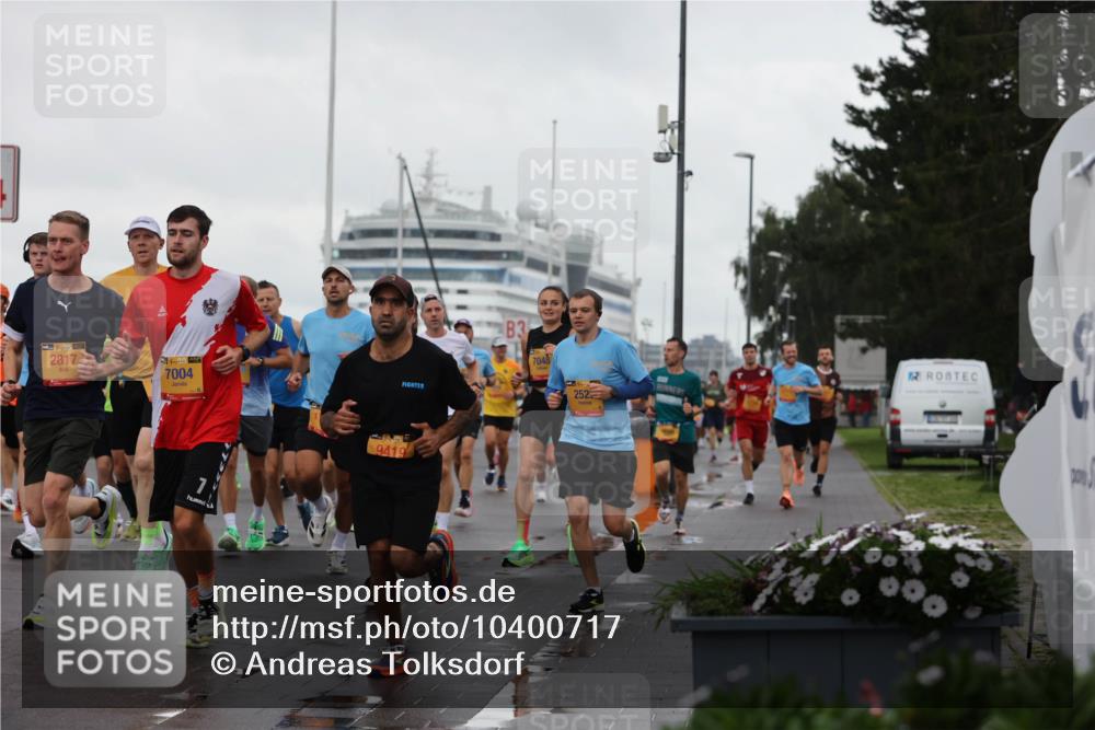 13.09.2026 - Kiel Lauf Andreas Tolksdorf http://msf.ph/oto/10400717 13.09.2026 10:58:30 Kiellinie 2817, 38, 7004, 9419, 3, 7048, 252 meine-sportfotos.de