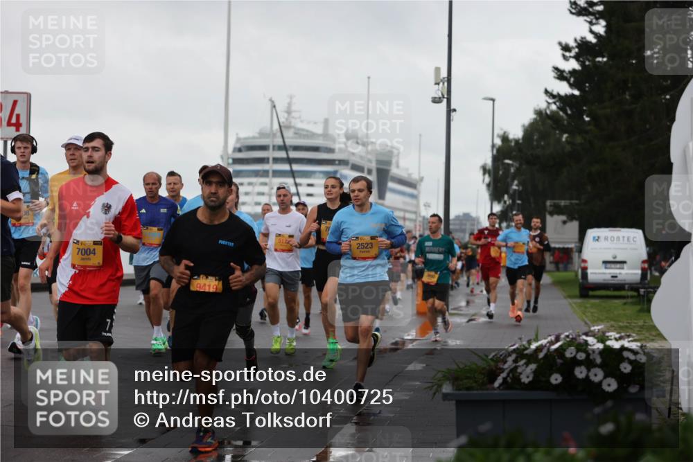13.09.2026 - Kiel Lauf Andreas Tolksdorf http://msf.ph/oto/10400725 13.09.2026 10:58:30 Kiellinie 4, 38, 7004, 7, 38, 9419, 2523 meine-sportfotos.de