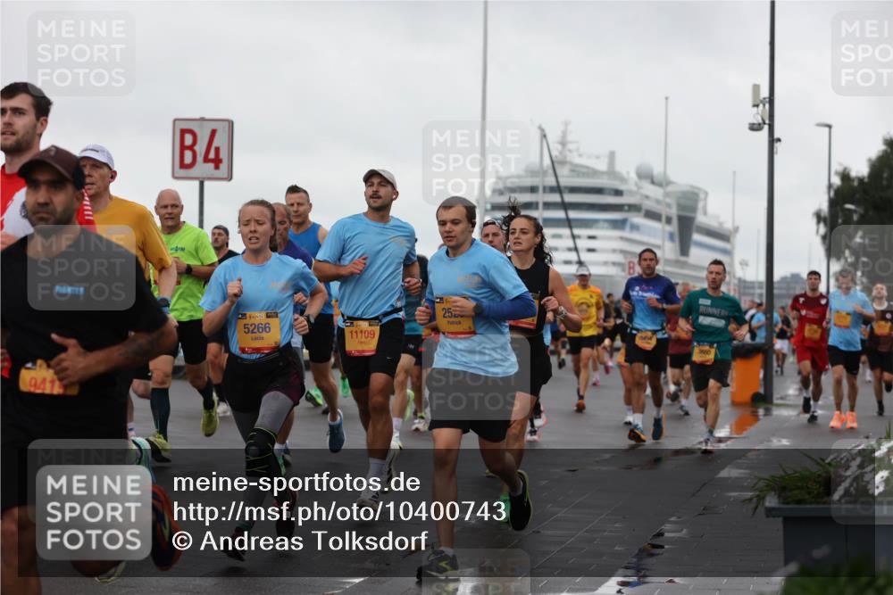 13.09.2026 - Kiel Lauf Andreas Tolksdorf http://msf.ph/oto/10400743 13.09.2026 10:58:31 Kiellinie 9415, 4, 25, 39, 381, 5266, 11109, 3650 meine-sportfotos.de