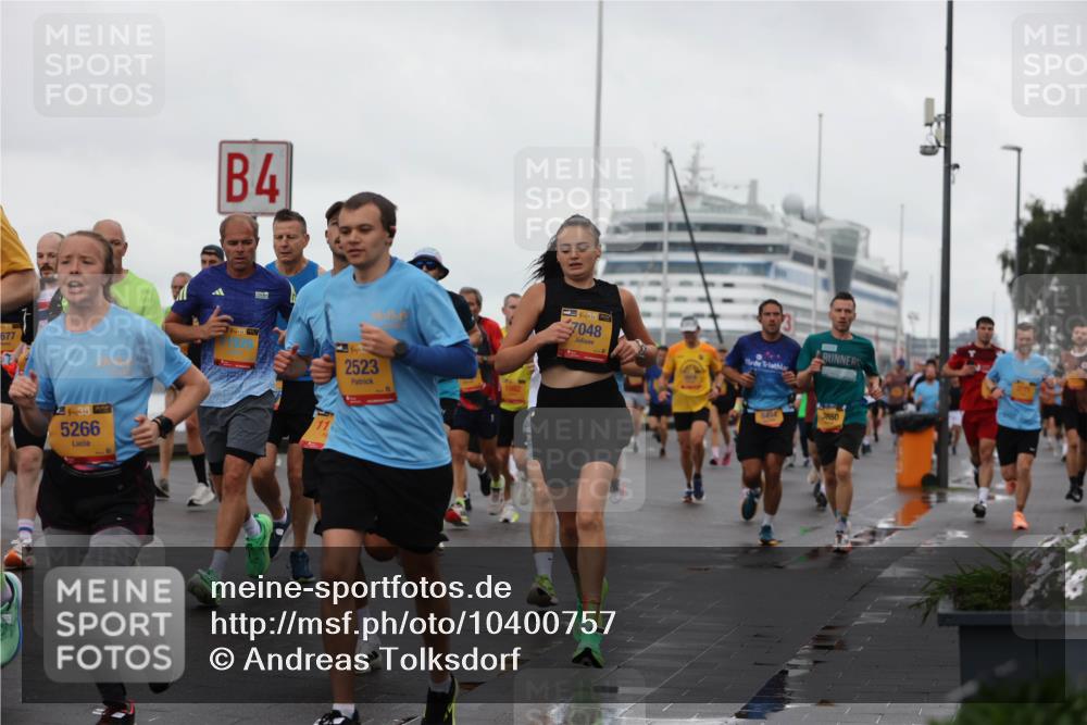 13.09.2026 - Kiel Lauf Andreas Tolksdorf http://msf.ph/oto/10400757 13.09.2026 10:58:32 Kiellinie 677, 39, 5266, 4, 39, 11, 2523, 38, 7048, 8454, 3850 meine-sportfotos.de