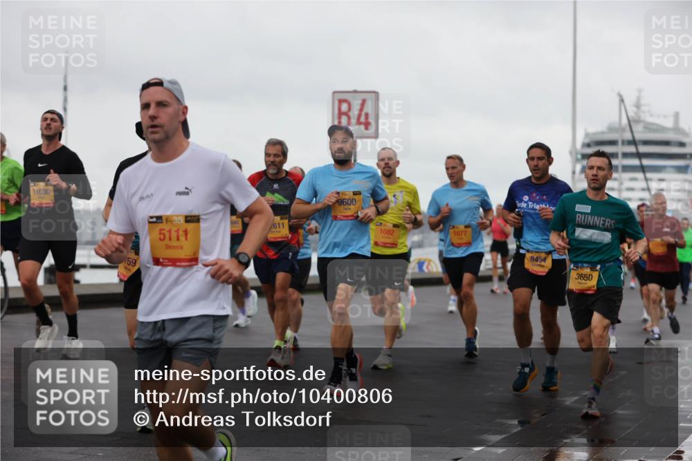 13.09.2026 - Kiel Lauf Andreas Tolksdorf http://msf.ph/oto/10400806 13.09.2026 10:58:34 Kiellinie 11030, 59, 38, 5111, 611, 4, 38, 9600, 1082, 1077, 8454, 3650 meine-sportfotos.de