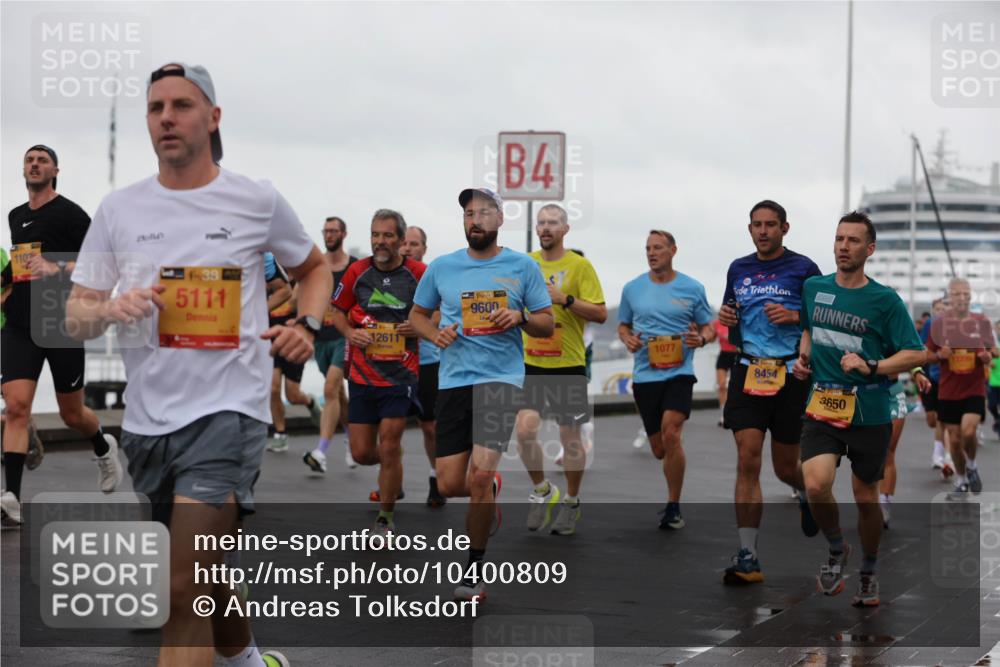 13.09.2026 - Kiel Lauf Andreas Tolksdorf http://msf.ph/oto/10400809 13.09.2026 10:58:34 Kiellinie 110, 14, 38, 5111, 12611, 9600, 4, 1077, 8454, 3650 meine-sportfotos.de