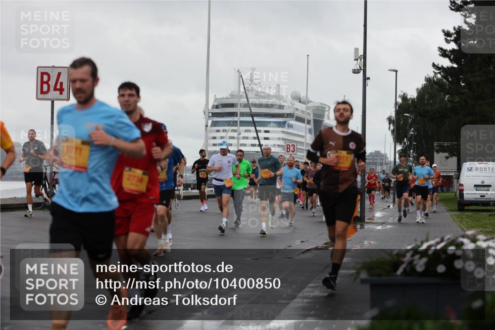 13.09.2026 - Kiel Lauf Andreas Tolksdorf http://msf.ph/oto/10400850 13.09.2026 10:58:37 Kiellinie 4, 3771, 2734, 3, 100 meine-sportfotos.de