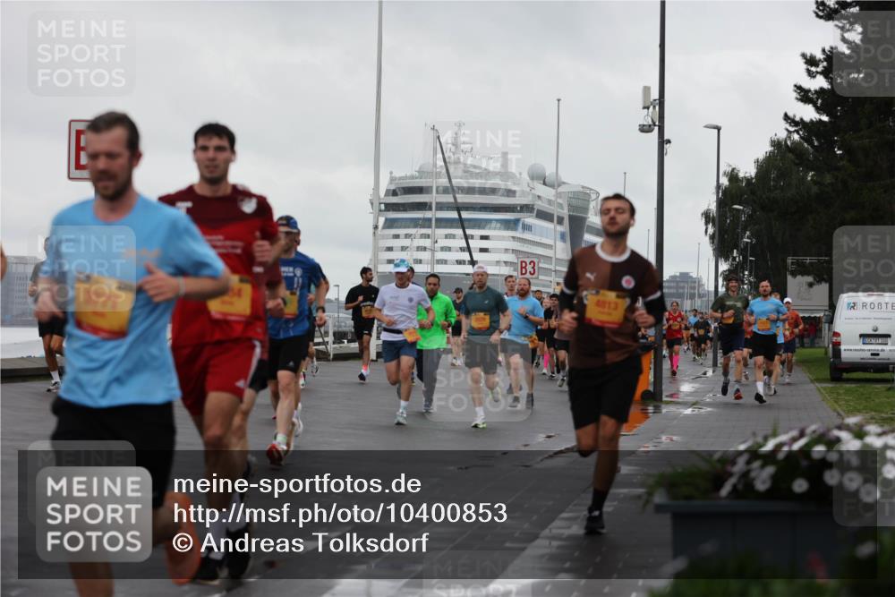 13.09.2026 - Kiel Lauf Andreas Tolksdorf http://msf.ph/oto/10400853 13.09.2026 10:58:37 Kiellinie 3771, 3, 4813, 100 meine-sportfotos.de