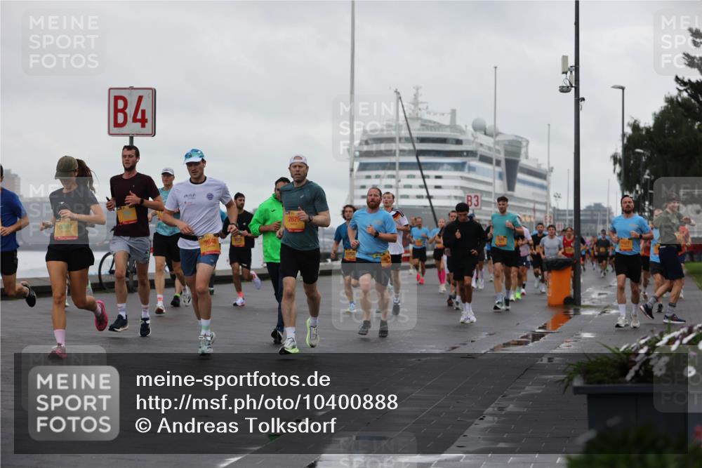 13.09.2026 - Kiel Lauf Andreas Tolksdorf http://msf.ph/oto/10400888 13.09.2026 10:58:39 Kiellinie 5301, 4, 3648, 2629, 3 meine-sportfotos.de