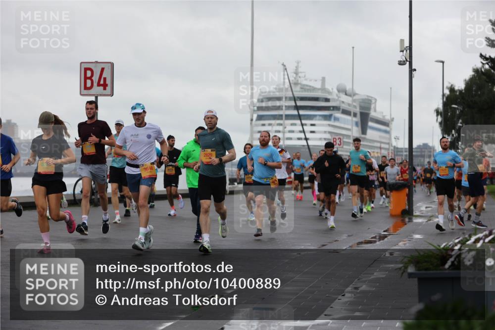 13.09.2026 - Kiel Lauf Andreas Tolksdorf http://msf.ph/oto/10400889 13.09.2026 10:58:39 Kiellinie 4, 3648, 2629, 3, 1627 meine-sportfotos.de