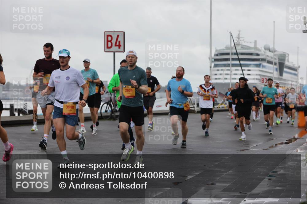 13.09.2026 - Kiel Lauf Andreas Tolksdorf http://msf.ph/oto/10400898 13.09.2026 10:58:41 Kiellinie 39, 3648, 4, 39, 2629, 3, 7570 meine-sportfotos.de
