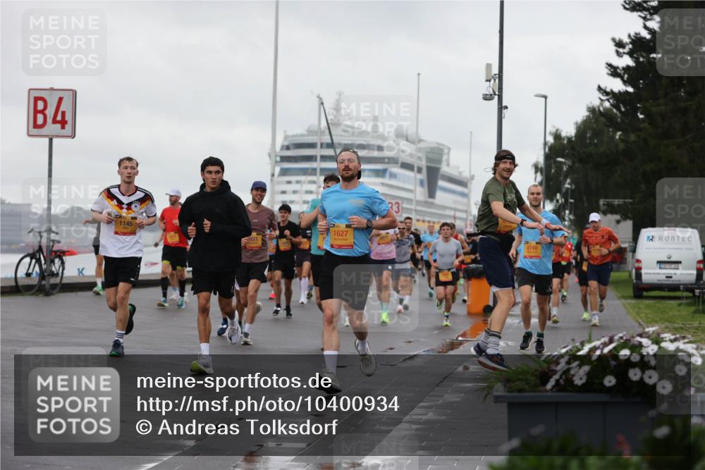 13.09.2026 - Kiel Lauf Andreas Tolksdorf http://msf.ph/oto/10400934 13.09.2026 10:58:43 Kiellinie 4, 1145, 1627, 3921, 33, 418, 4749 meine-sportfotos.de
