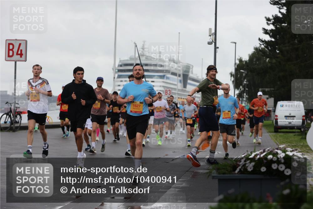 13.09.2026 - Kiel Lauf Andreas Tolksdorf http://msf.ph/oto/10400941 13.09.2026 10:58:43 Kiellinie 4, 1145, 921, 1627, 3, 4749 meine-sportfotos.de
