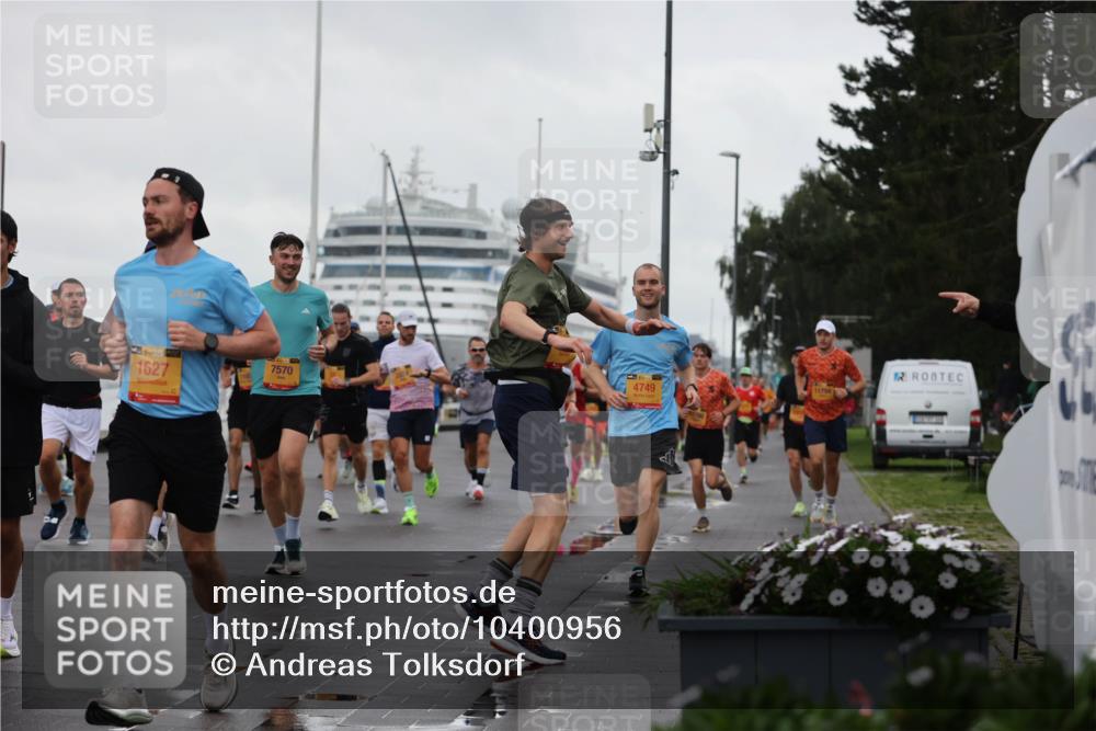 13.09.2026 - Kiel Lauf Andreas Tolksdorf http://msf.ph/oto/10400956 13.09.2026 10:58:44 Kiellinie 39, 1627, 11794, 7570, 4749 meine-sportfotos.de