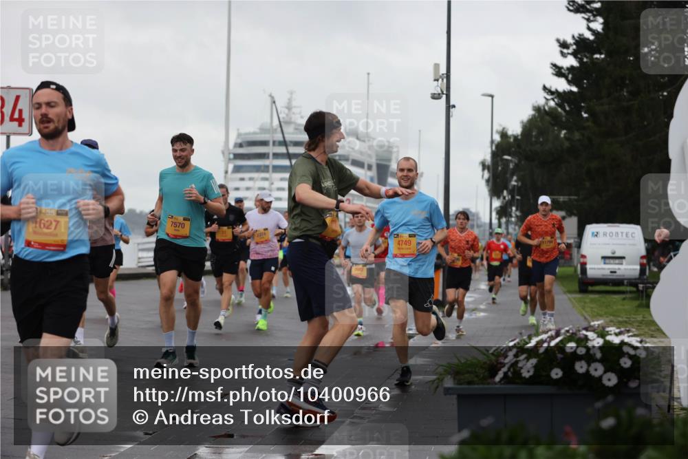 13.09.2026 - Kiel Lauf Andreas Tolksdorf http://msf.ph/oto/10400966 13.09.2026 10:58:44 Kiellinie 34, 1, 39, 1627, 7570, 2374, 3, 4749 meine-sportfotos.de
