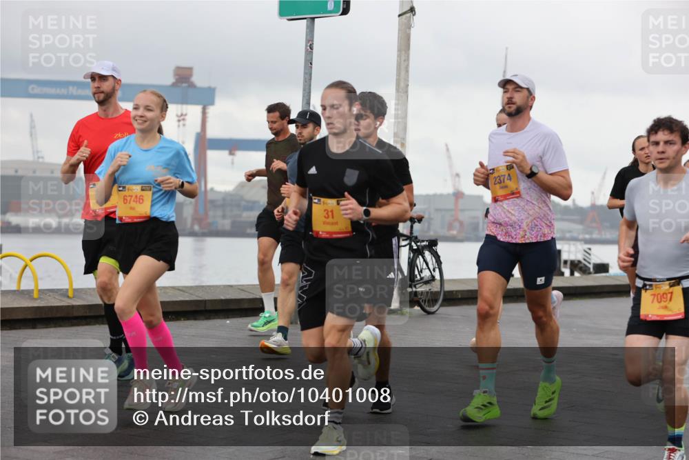 13.09.2026 - Kiel Lauf Andreas Tolksdorf http://msf.ph/oto/10401008 13.09.2026 10:58:49 Kiellinie 34, 1, 38, 43, 6746, 1439, 31, 2374, 7097 meine-sportfotos.de