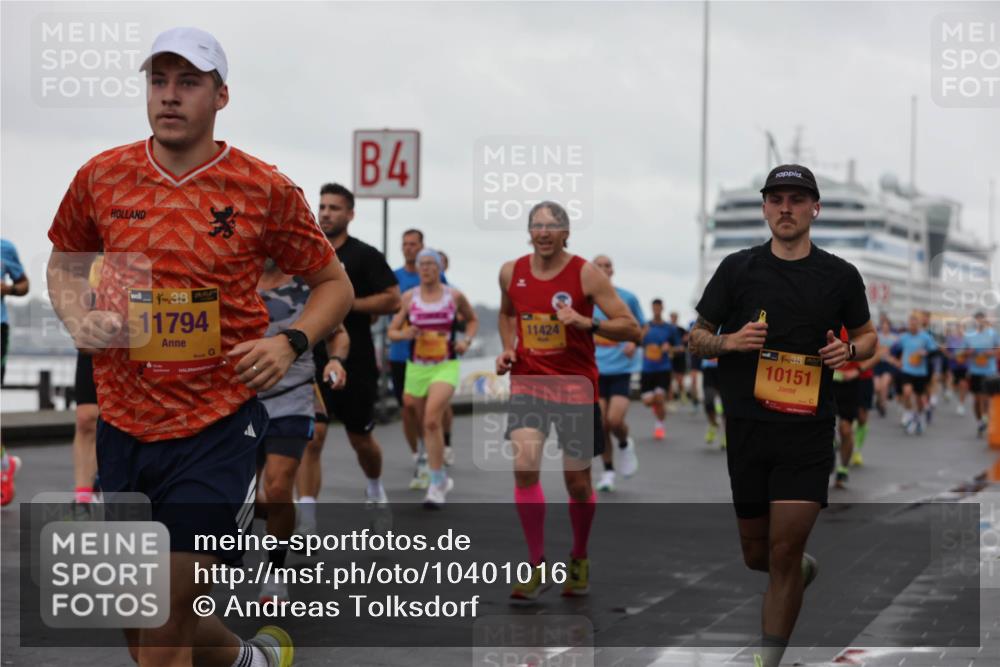 13.09.2026 - Kiel Lauf Andreas Tolksdorf http://msf.ph/oto/10401016 13.09.2026 10:58:50 Kiellinie 1, 38, 11794, 4, 11424, 38, 10151 meine-sportfotos.de