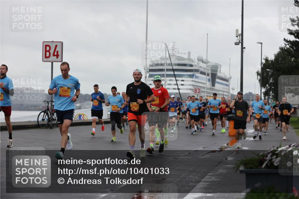 13.09.2026 - Kiel Lauf Andreas Tolksdorf http://msf.ph/oto/10401033 13.09.2026 10:58:52 Kiellinie 4, 3502, 3163, 3 meine-sportfotos.de