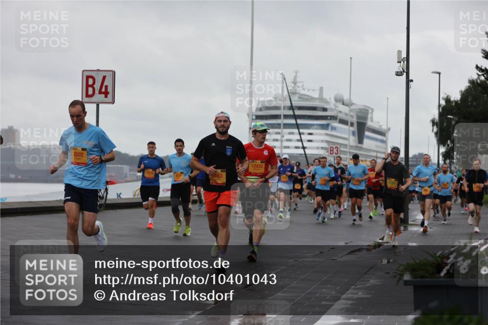 13.09.2026 - Kiel Lauf Andreas Tolksdorf http://msf.ph/oto/10401043 13.09.2026 10:58:53 Kiellinie 4, 3502, 3163, 12422, 3, 4290 meine-sportfotos.de