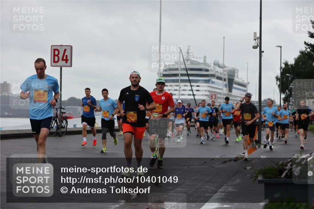 13.09.2026 - Kiel Lauf Andreas Tolksdorf http://msf.ph/oto/10401049 13.09.2026 10:58:53 Kiellinie 3502, 4, 3163, 422, 3, 4290 meine-sportfotos.de