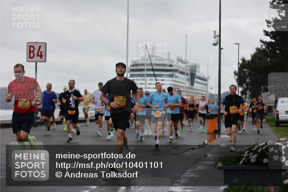 13.09.2026 - Kiel Lauf Andreas Tolksdorf http://msf.ph/oto/10401101 13.09.2026 10:58:55 Kiellinie 4, 39, 4290, 500, 11812, 12 meine-sportfotos.de