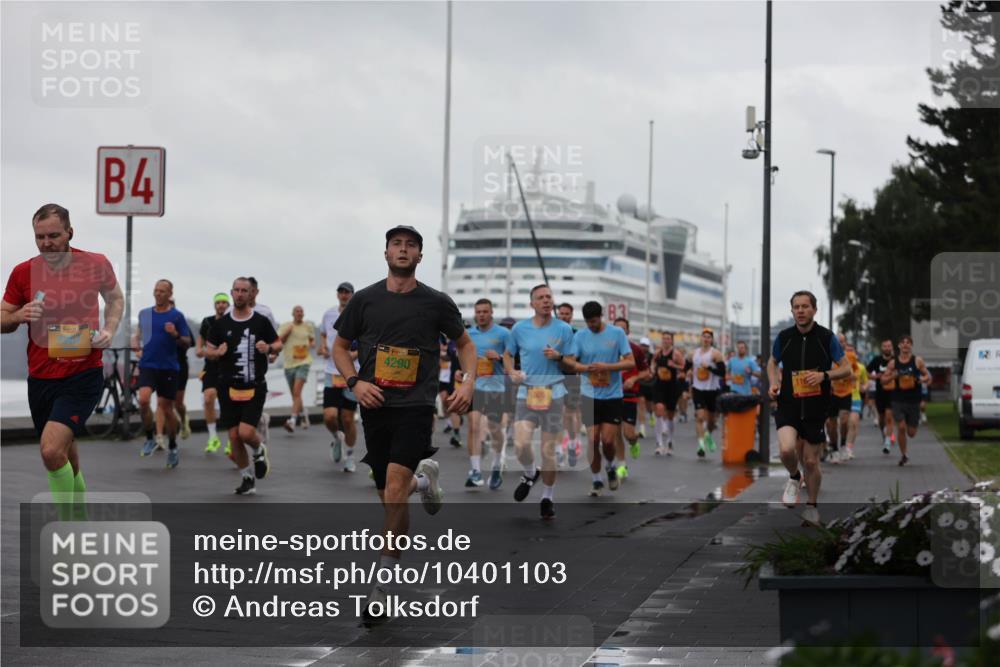 13.09.2026 - Kiel Lauf Andreas Tolksdorf http://msf.ph/oto/10401103 13.09.2026 10:58:55 Kiellinie 4, 38, 4290, 505, 12 meine-sportfotos.de
