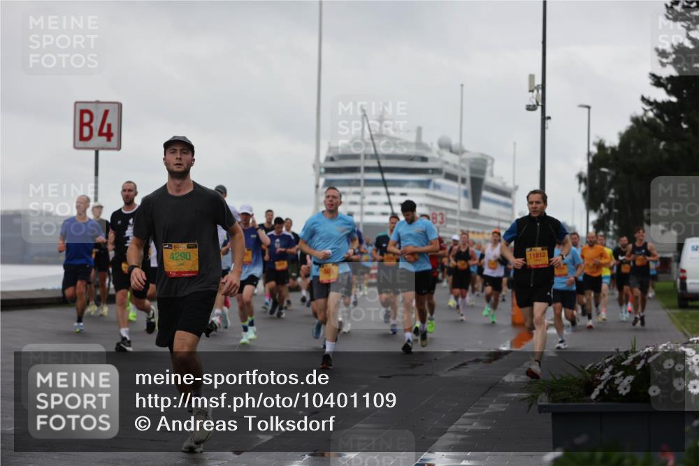 13.09.2026 - Kiel Lauf Andreas Tolksdorf http://msf.ph/oto/10401109 13.09.2026 10:58:56 Kiellinie 4, 39, 4290, 506, 83, 11812, 112 meine-sportfotos.de