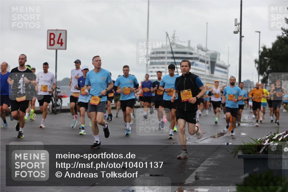 13.09.2026 - Kiel Lauf Andreas Tolksdorf http://msf.ph/oto/10401137 13.09.2026 10:58:57 Kiellinie 4, 505, 1276, 11812 meine-sportfotos.de