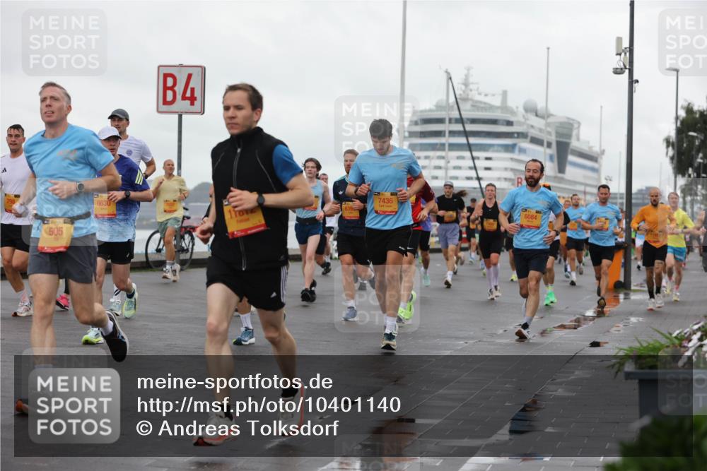 13.09.2026 - Kiel Lauf Andreas Tolksdorf http://msf.ph/oto/10401140 13.09.2026 10:58:58 Kiellinie 505, 1, 35, 6630, 4, 639, 7436, 6084 meine-sportfotos.de