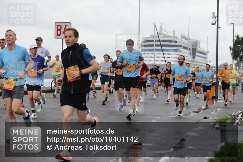 13.09.2026 - Kiel Lauf Andreas Tolksdorf http://msf.ph/oto/10401142 13.09.2026 10:58:59 Kiellinie 505, 39, 6630, 324, 6395, 7436, 6084 meine-sportfotos.de