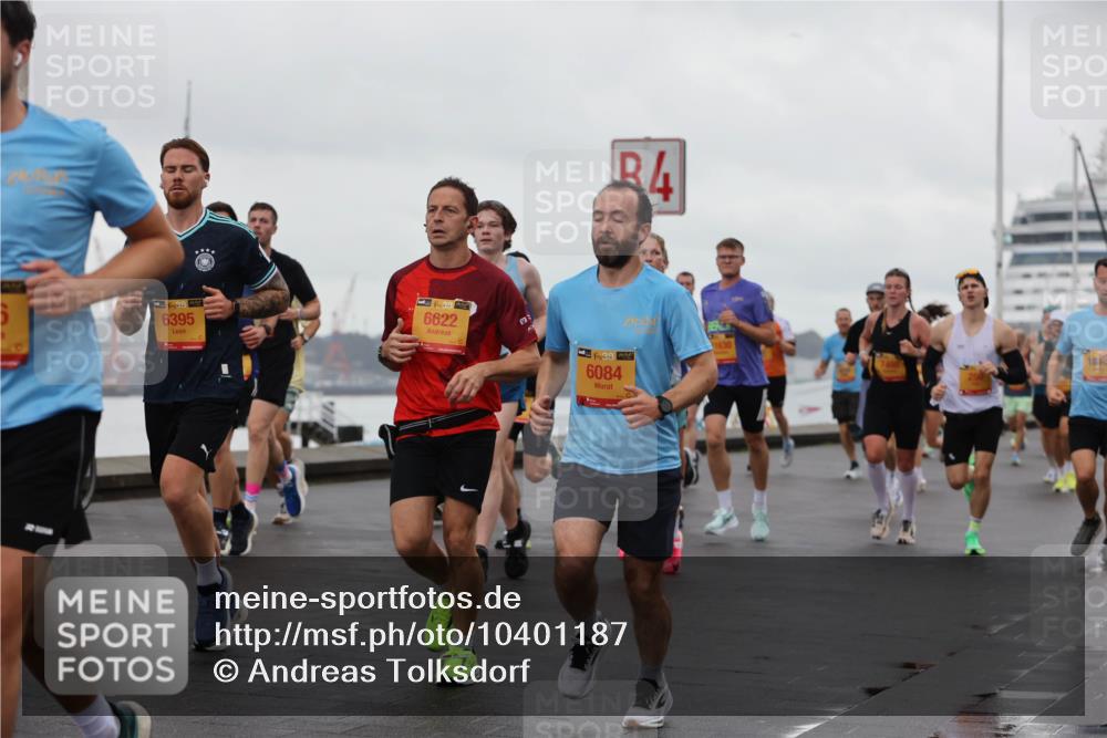 13.09.2026 - Kiel Lauf Andreas Tolksdorf http://msf.ph/oto/10401187 13.09.2026 10:59:01 Kiellinie 4, 1, 39, 6395, 38, 6622, 6084, 181 meine-sportfotos.de