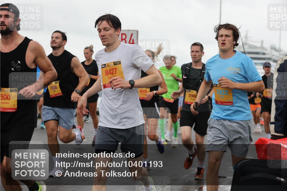 13.09.2026 - Kiel Lauf Andreas Tolksdorf http://msf.ph/oto/10401193 13.09.2026 10:59:17 Kiellinie 38, 500, 7038, 4, 8427, 8659, 5960, 5323 meine-sportfotos.de