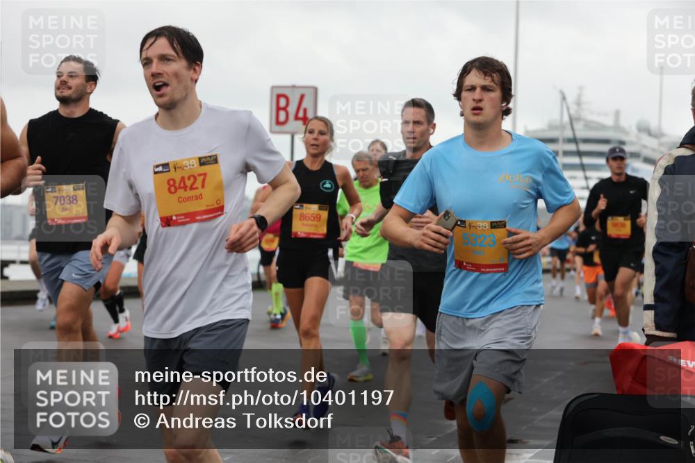 13.09.2026 - Kiel Lauf Andreas Tolksdorf http://msf.ph/oto/10401197 13.09.2026 10:59:17 Kiellinie 4, 39, 7038, 38, 8427, 4, 8659, 38, 5323 meine-sportfotos.de