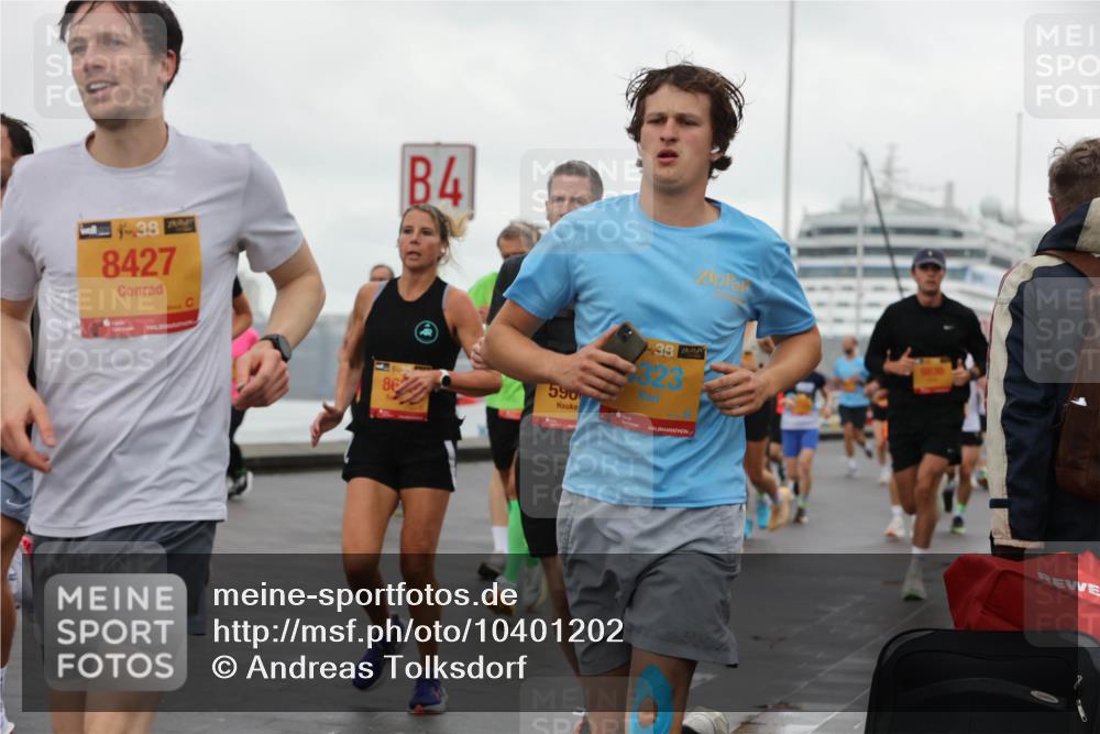 13.09.2026 - Kiel Lauf Andreas Tolksdorf http://msf.ph/oto/10401202 13.09.2026 10:59:17 Kiellinie 38, 8427, 4, 590, 38, 323 meine-sportfotos.de