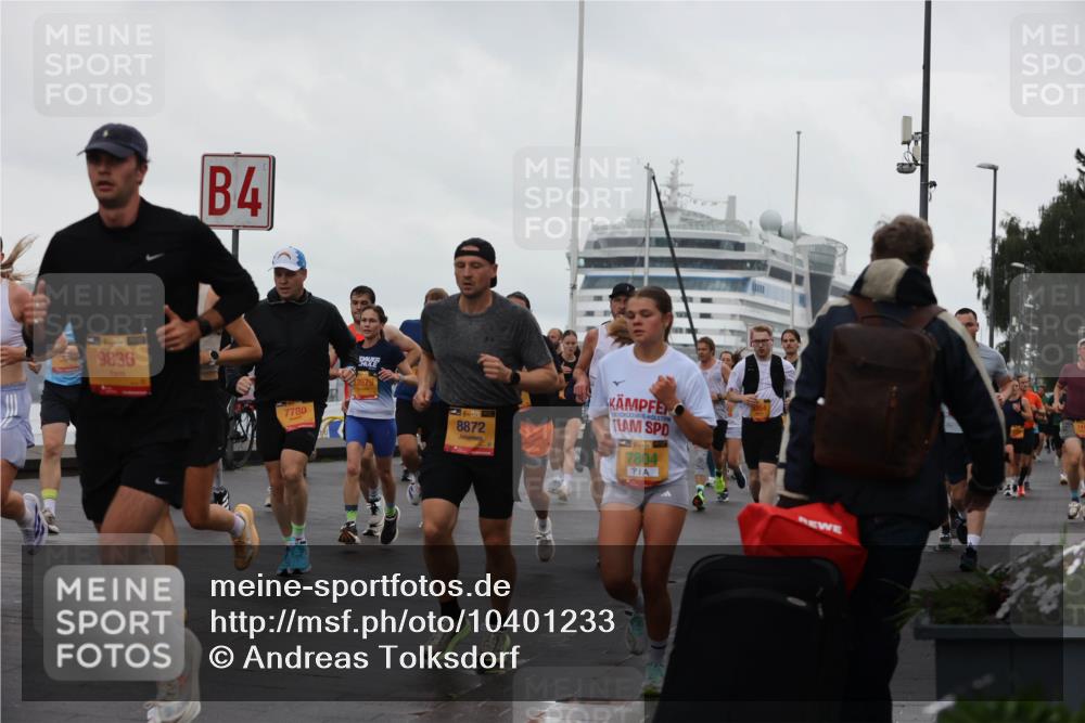 13.09.2026 - Kiel Lauf Andreas Tolksdorf http://msf.ph/oto/10401233 13.09.2026 10:59:19 Kiellinie 9836, 4, 2679, 7780, 39, 8872, 1, 39, 7804 meine-sportfotos.de