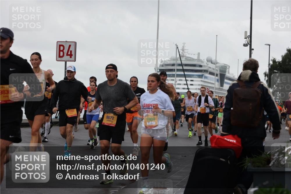 13.09.2026 - Kiel Lauf Andreas Tolksdorf http://msf.ph/oto/10401240 13.09.2026 10:59:20 Kiellinie 1, 100, 9836, 195, 4, 7780, 8872, 1, 39, 7804 meine-sportfotos.de