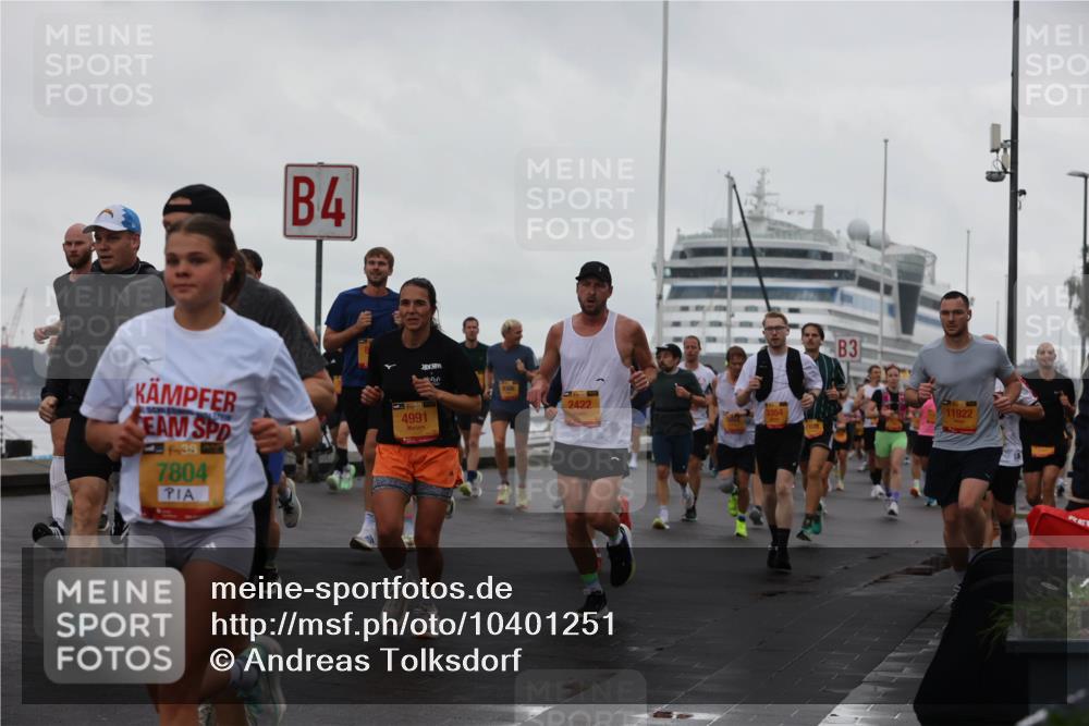 13.09.2026 - Kiel Lauf Andreas Tolksdorf http://msf.ph/oto/10401251 13.09.2026 10:59:21 Kiellinie 4, 41, 39, 7804, 4991, 39, 2422, 3, 3354, 7078, 11922 meine-sportfotos.de