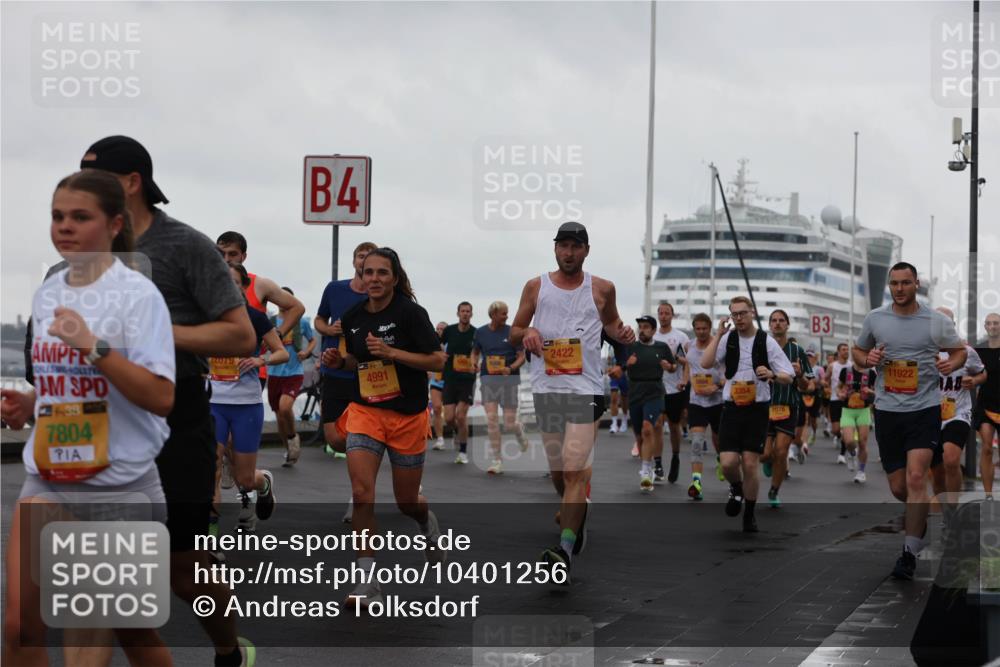 13.09.2026 - Kiel Lauf Andreas Tolksdorf http://msf.ph/oto/10401256 13.09.2026 10:59:21 Kiellinie 7804, 12079, 4, 39, 4991, 1, 30, 2422, 3354, 7078, 3, 11922 meine-sportfotos.de