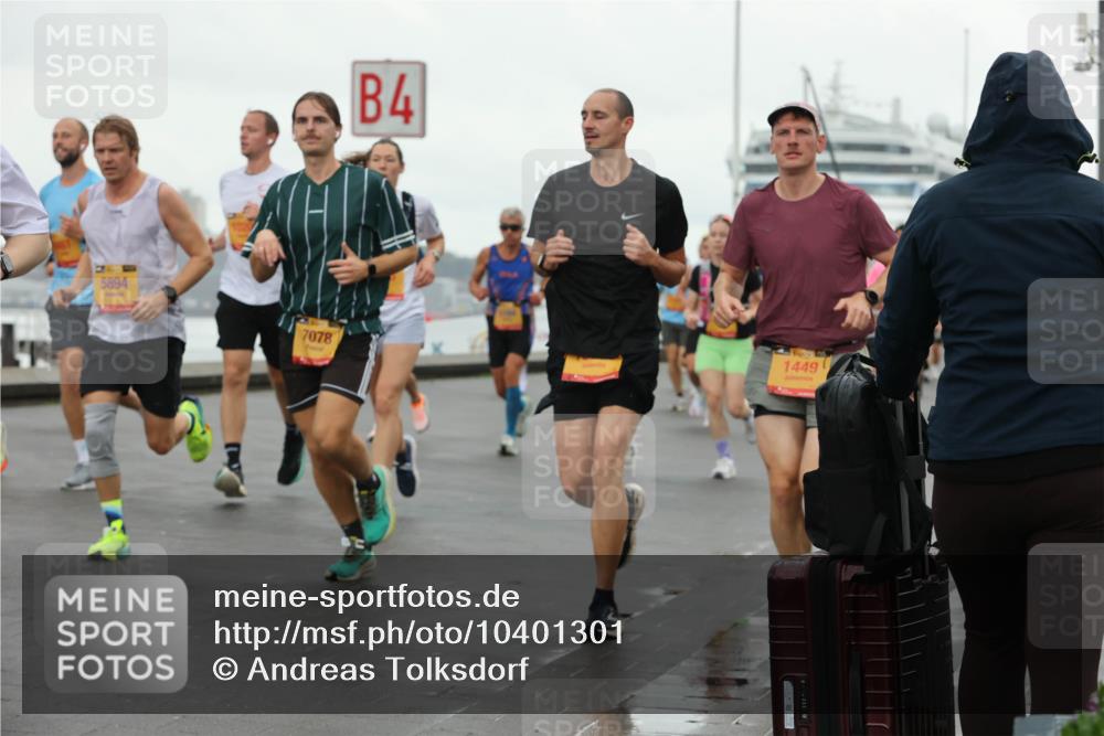 13.09.2026 - Kiel Lauf Andreas Tolksdorf http://msf.ph/oto/10401301 13.09.2026 10:59:25 Kiellinie 5894, 7078, 4, 1449 meine-sportfotos.de