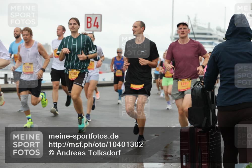 13.09.2026 - Kiel Lauf Andreas Tolksdorf http://msf.ph/oto/10401302 13.09.2026 10:59:25 Kiellinie 5894, 7078, 4, 1449 meine-sportfotos.de
