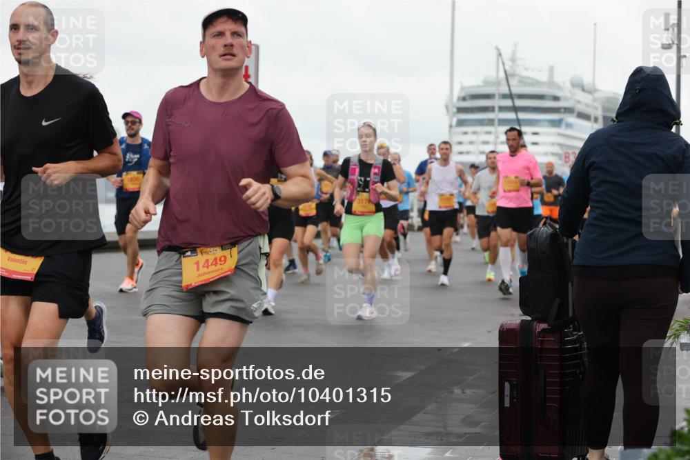 13.09.2026 - Kiel Lauf Andreas Tolksdorf http://msf.ph/oto/10401315 13.09.2026 10:59:26 Kiellinie 1449, 3 meine-sportfotos.de