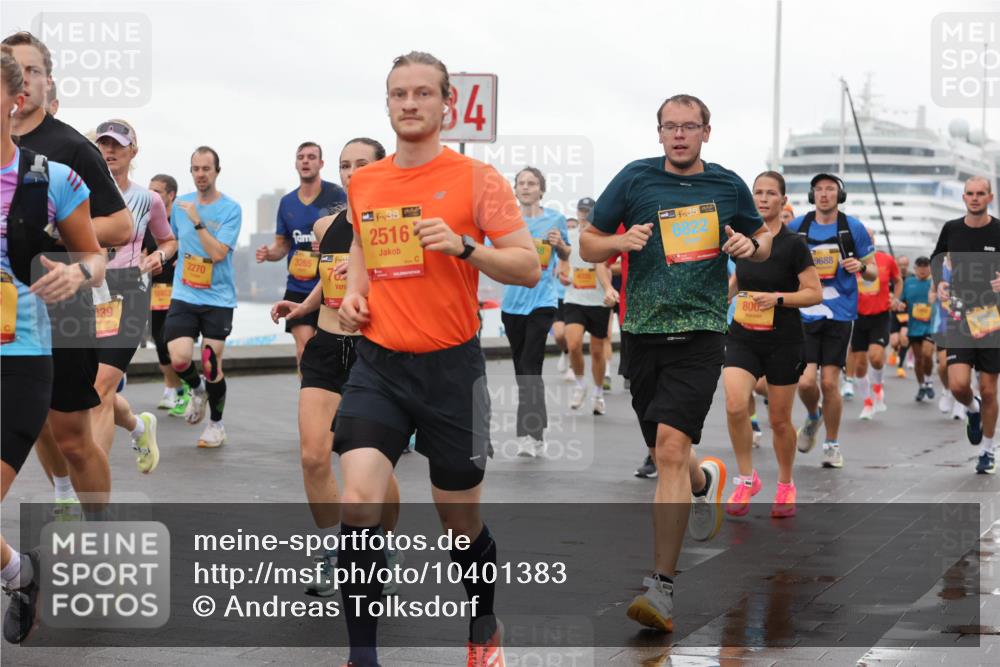 13.09.2026 - Kiel Lauf Andreas Tolksdorf http://msf.ph/oto/10401383 13.09.2026 10:59:31 Kiellinie 39, 2270, 3265, 84, 1, 384, 2516, 6822, 800, 9688 meine-sportfotos.de