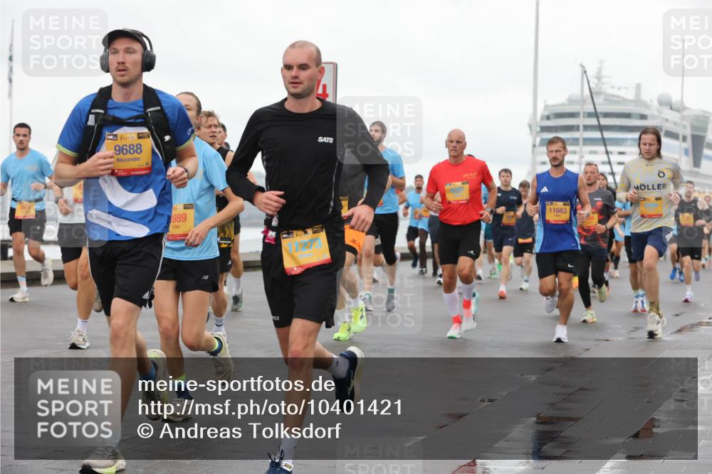 13.09.2026 - Kiel Lauf Andreas Tolksdorf http://msf.ph/oto/10401421 13.09.2026 10:59:34 Kiellinie 38, 9688, 989, 11663 meine-sportfotos.de