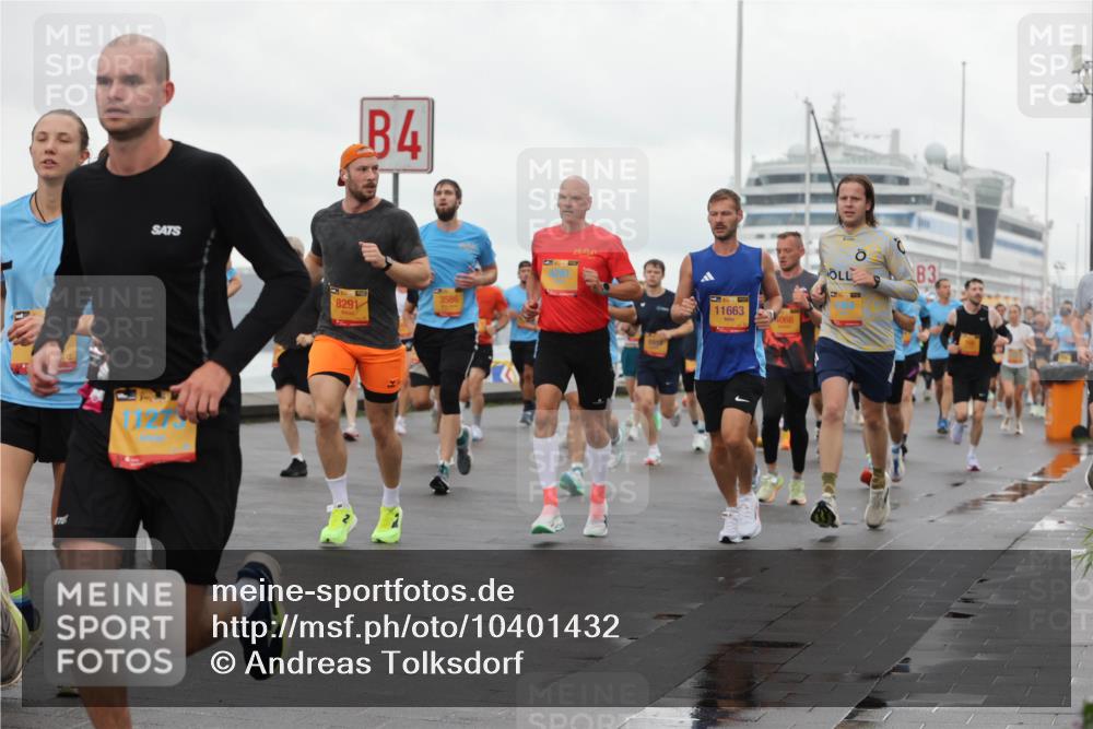 13.09.2026 - Kiel Lauf Andreas Tolksdorf http://msf.ph/oto/10401432 13.09.2026 10:59:35 Kiellinie 4, 8291, 3586, 11663, 066, 3 meine-sportfotos.de