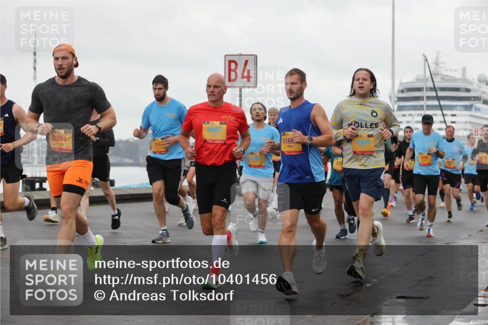13.09.2026 - Kiel Lauf Andreas Tolksdorf http://msf.ph/oto/10401456 13.09.2026 10:59:36 Kiellinie 38, 8291, 358, 4, 1166, 158, 38, 4304, 839 meine-sportfotos.de