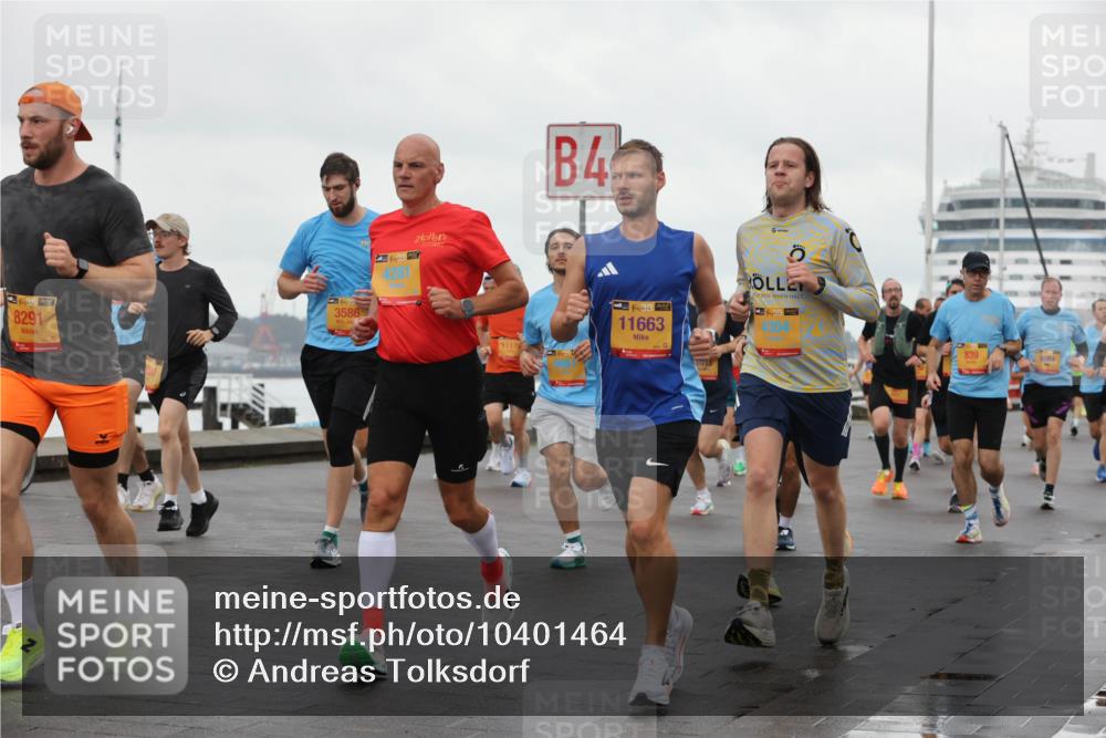 13.09.2026 - Kiel Lauf Andreas Tolksdorf http://msf.ph/oto/10401464 13.09.2026 10:59:36 Kiellinie 38, 8291, 17, 3586, 4281, 11179, 4, 38, 11663, 0915, 38, 4304, 839 meine-sportfotos.de