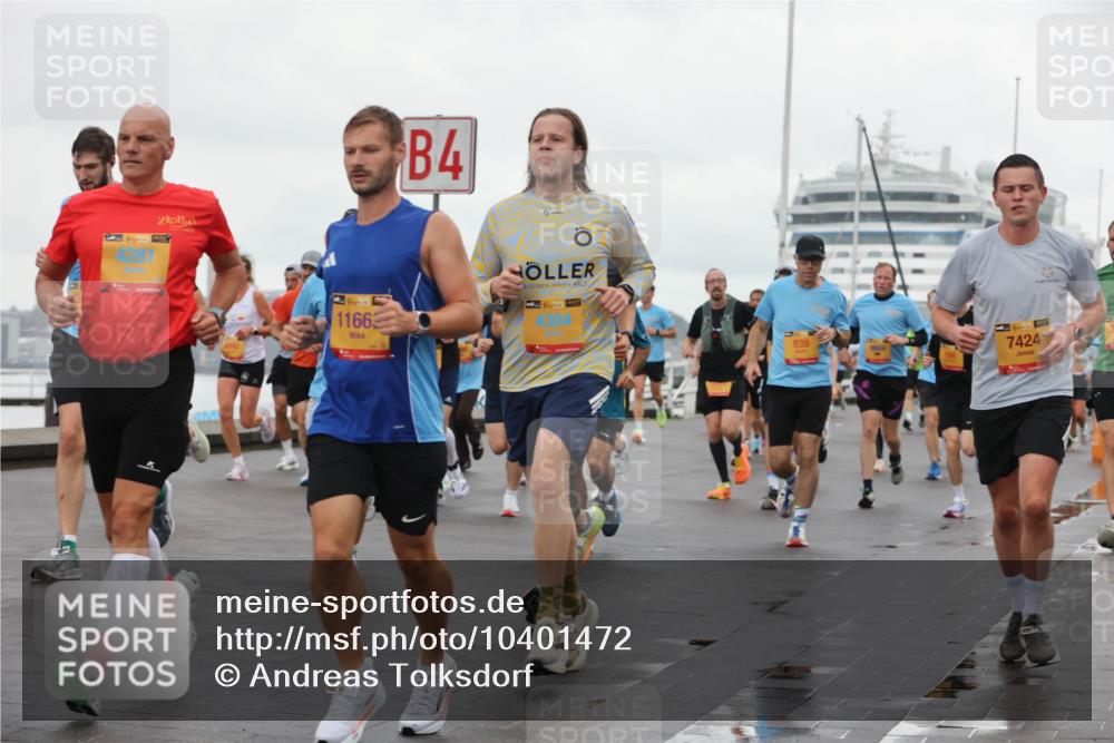 13.09.2026 - Kiel Lauf Andreas Tolksdorf http://msf.ph/oto/10401472 13.09.2026 10:59:37 Kiellinie 4, 39, 11663, 39, 4304, 839, 7424 meine-sportfotos.de
