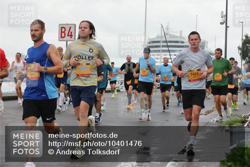 13.09.2026 - Kiel Lauf Andreas Tolksdorf http://msf.ph/oto/10401476 13.09.2026 10:59:37 Kiellinie 4, 140, 116, 39, 4304, 839, 38, 7424, 3721 meine-sportfotos.de