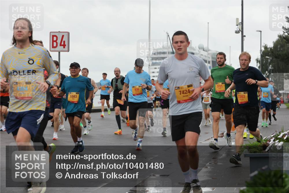 13.09.2026 - Kiel Lauf Andreas Tolksdorf http://msf.ph/oto/10401480 13.09.2026 10:59:37 Kiellinie 4, 1583, 839, 41939, 7424, 3721, 39, 7263, 4 meine-sportfotos.de